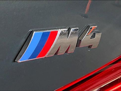 Used 2025 BMW M4 Coupe w/ Executive Package image 10