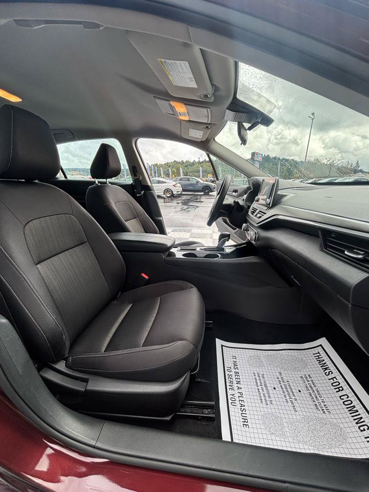 Used 2024 Nissan Altima 2.5 SV FWD image 21
