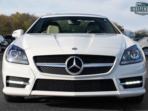 Used 2013 Mercedes-Benz SLK 250 image 6