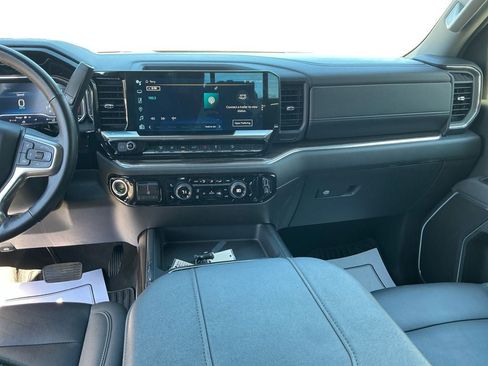 Used 2025 Chevrolet Silverado 2500 LT w/ Z71 Chrome Sport Edition image 11