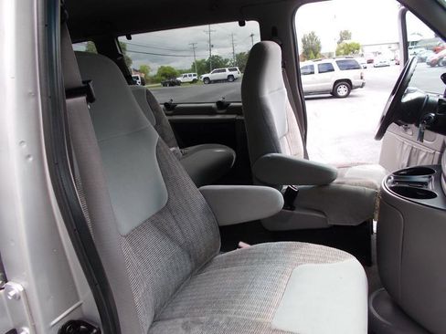 Used 1999 Ford E-350 and Econoline 350 XLT RWD image 20