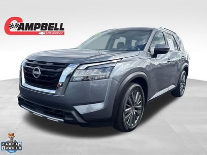 Used 2024 Nissan Pathfinder SL w/ SL Premium Package
