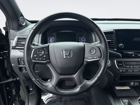 Used 2023 Honda Passport TrailSport image 12