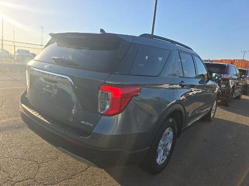 Used 2023 Ford Explorer XLT w/ Equipment Group 202A AWD/4WD image 4