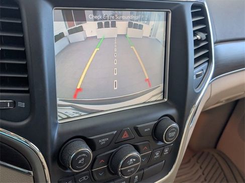 Used 2015 Jeep Grand Cherokee Overland image 19