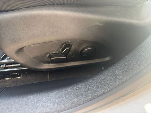 Used 2025 Jeep Compass Limited image 22