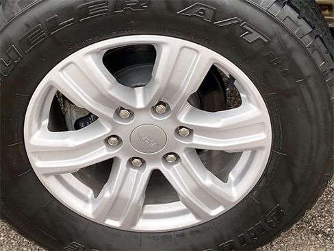 Used 2020 Ford Ranger XLT image 28