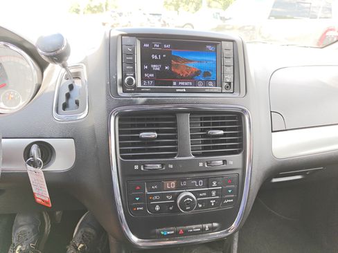 Used 2019 Dodge Grand Caravan GT FWD image 20