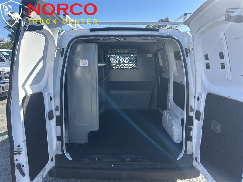 Used 2020 Nissan NV200 S FWD image 9