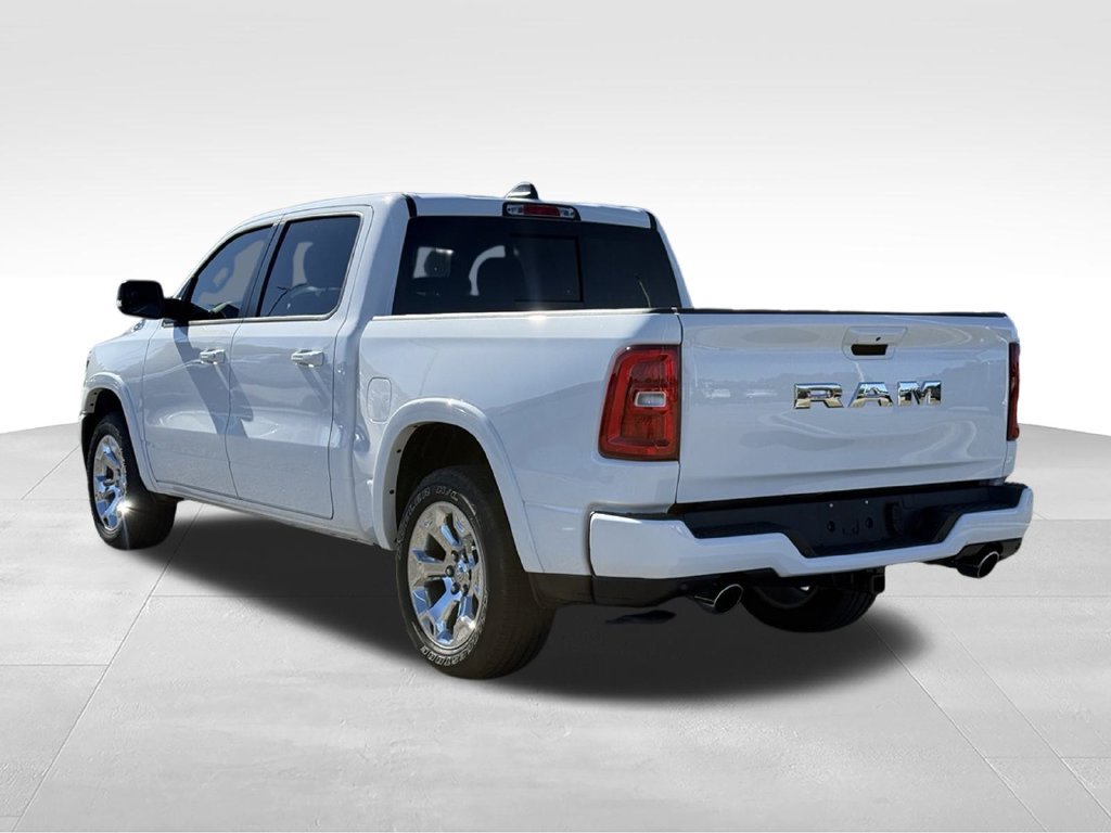 Used 2025 RAM 1500 Big Horn AWD/4WD image 3