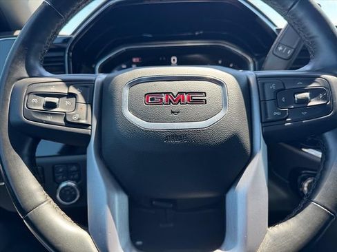 Used 2025 GMC Sierra 1500 SLT AWD/4WD image 18