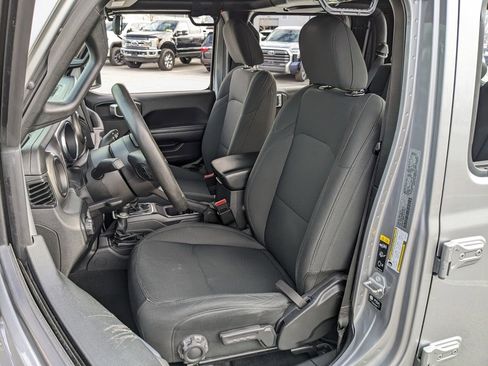 Used 2021 Jeep Gladiator Sport image 34