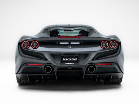 Used 2022 Ferrari F8 Tributo RWD image 5