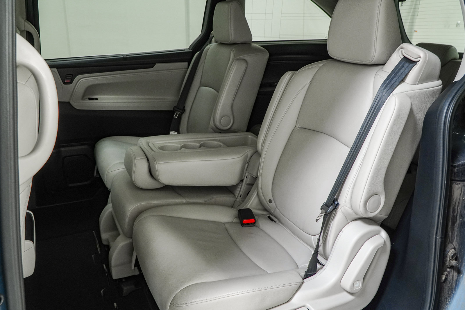 Used 2025 Honda Odyssey EX-L image 45