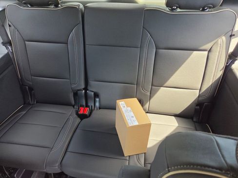 New 2026 GMC Yukon Elevation w/ Elevation Premium Package RWD image 6