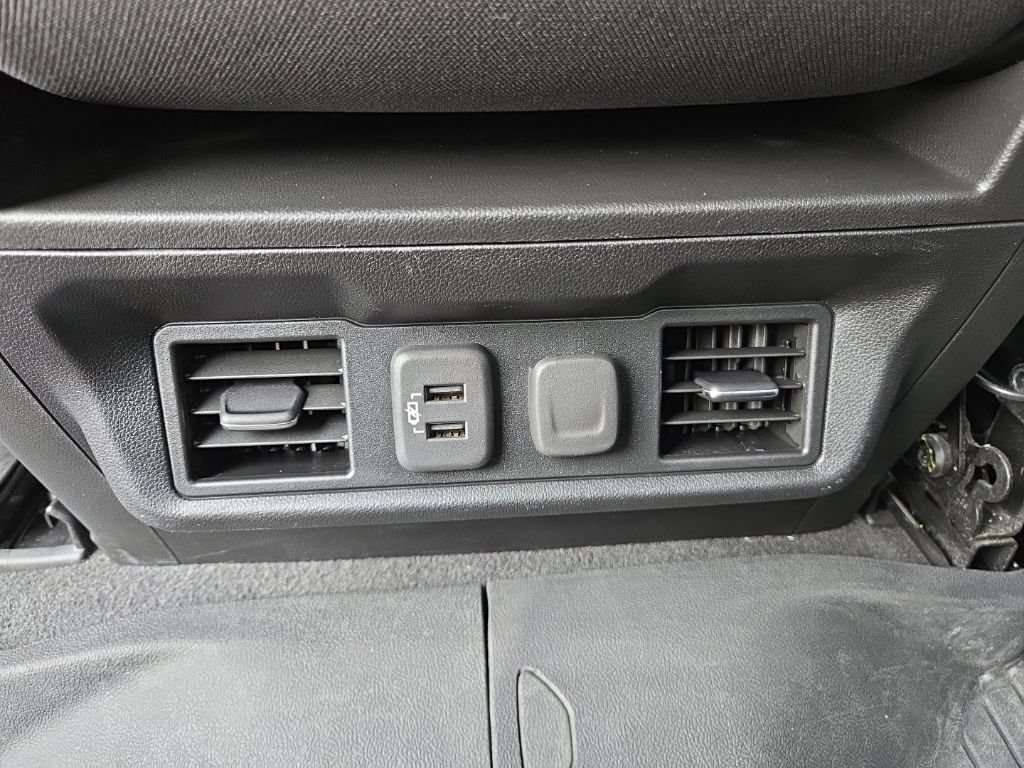 Certified 2021 Chevrolet Silverado 1500 LT AWD/4WD image 11