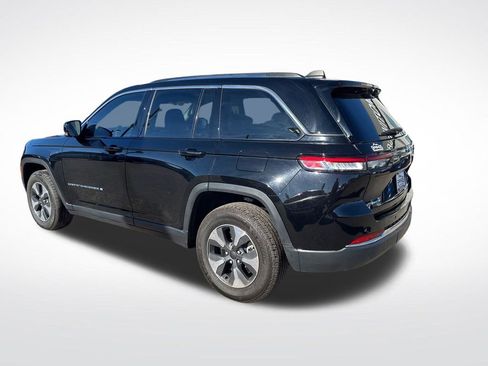 Used 2023 Jeep Grand Cherokee 4WD 4xe image 3