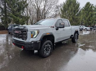 Used 2025 GMC Sierra 2500 AT4X video 1