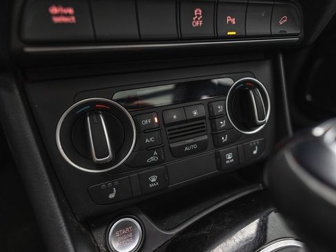 Used 2018 Audi Q3 2.0T Premium Plus w/ S Line Competition Package image 17