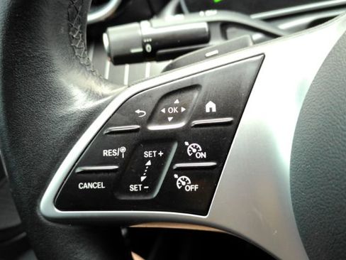 Used 2023 Mercedes-Benz C 300 Sedan image 33
