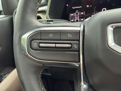 Used 2025 GMC Canyon Denali AWD/4WD image 14