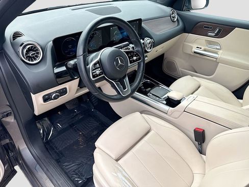 Used 2021 Mercedes-Benz GLA 250 w/ Premium Package image 25
