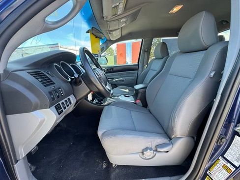 Used 2014 Toyota Tacoma 4x4 Double Cab w/ TRD Off-Road Package image 10