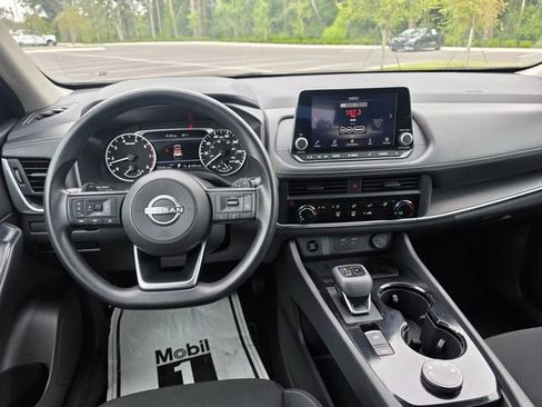 Used 2024 Nissan Rogue S AWD/4WD image 6