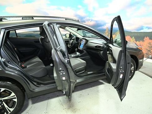 Used 2025 Subaru Crosstrek 2.5i Premium w/ Crosstrek Mirror Package image 43