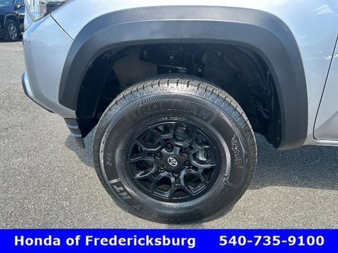 Used 2020 Toyota Tacoma SR w/ SX Package AWD/4WD image 29