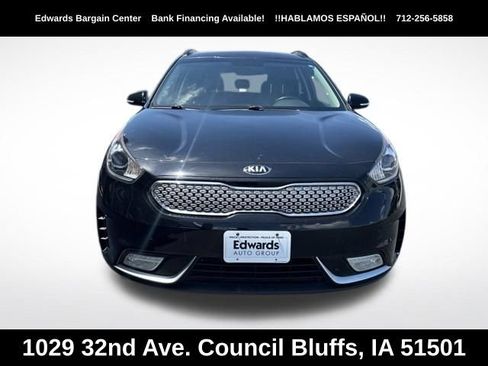 Used 2017 Kia Niro FWD image 2