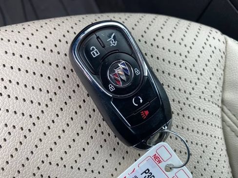 Certified 2023 Buick Encore GX Essence FWD image 23