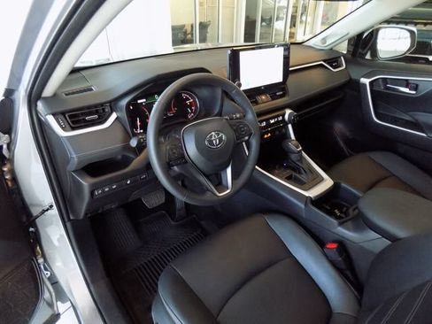 Used 2025 Toyota RAV4 XLE Premium w/ Weather Package FWD image 18