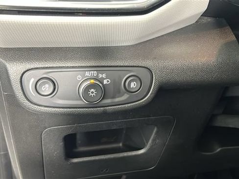 Used 2021 Chevrolet TrailBlazer LT w/ Sun and Liftgate Package FWD image 19