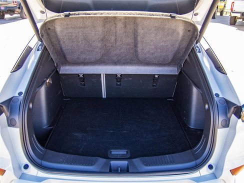 Certified 2025 Buick Envista Avenir image 12