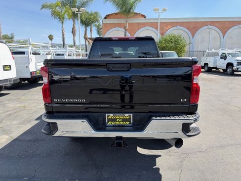 Used 2025 Chevrolet Silverado 2500 LT w/ Convenience Package AWD/4WD image 7
