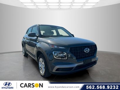 New 2025 Hyundai Venue SE