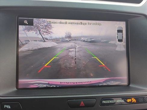 Used 2016 Ford Explorer XLT w/ Equipment Group 202A image 13