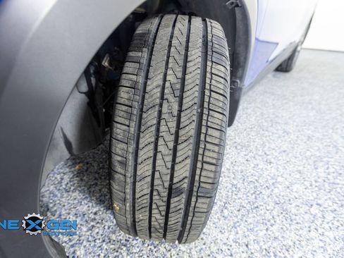 Used 2022 Nissan Kicks SV image 40