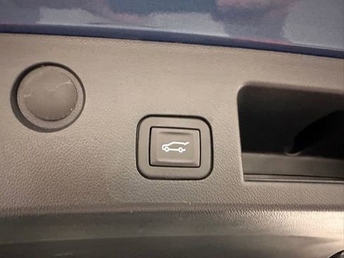 Used 2025 Chevrolet Equinox LT w/ Convenience Package II image 21