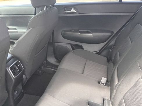 Used 2022 Kia Sportage LX FWD image 15
