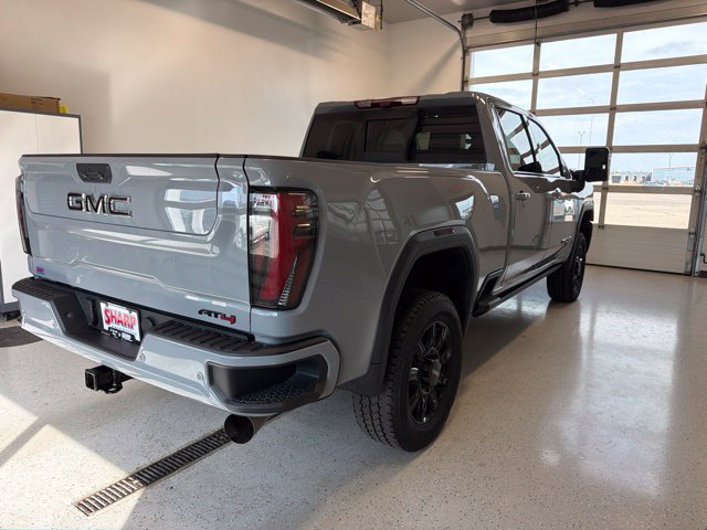 Used 2025 GMC Sierra 2500 AT4 w/ AT4 Premium Plus Package AWD/4WD image 9