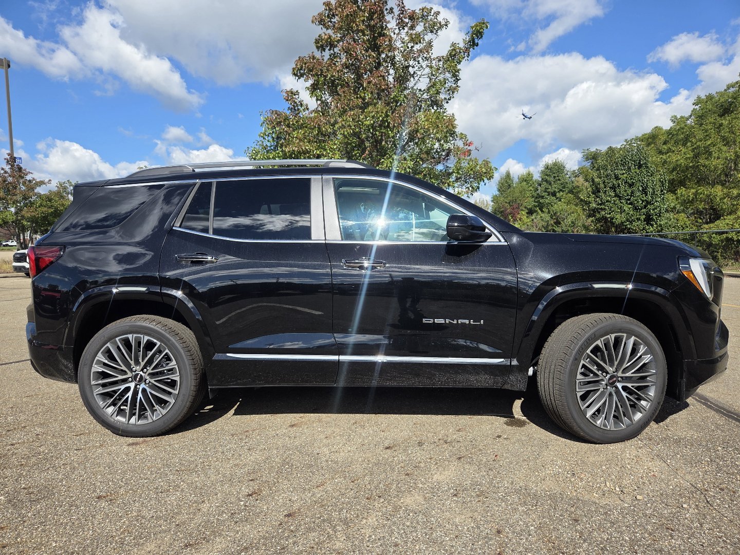 New 2027 GMC Terrain Denali AWD/4WD image 21