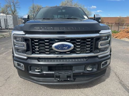 Used 2023 Ford F450 Platinum w/ FX4 Off-Road Package image 2