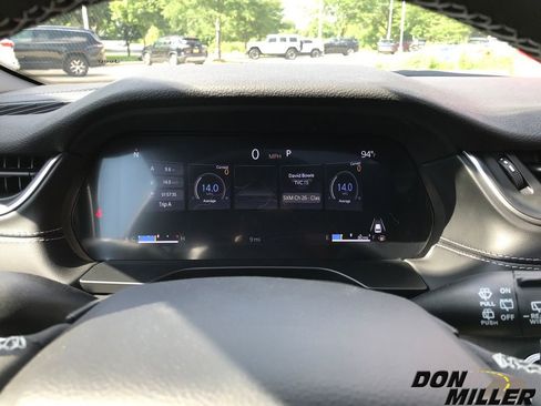 New 2025 Jeep Grand Cherokee L Altitude image 14