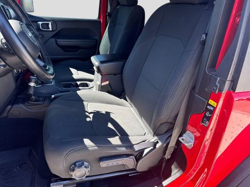 Used 2022 Jeep Wrangler Sport AWD/4WD image 18