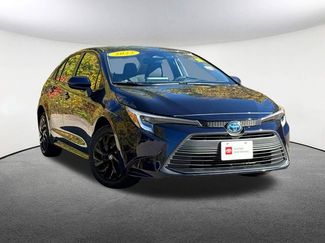 Used 2023 Toyota Corolla LE video 2