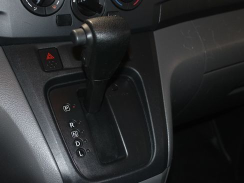 Used 2017 Nissan NV200 S FWD image 13