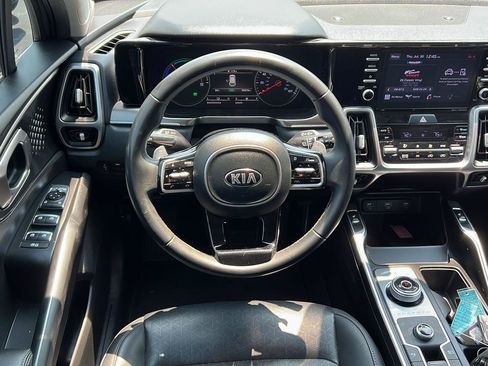 Used 2021 Kia Sorento S FWD image 7