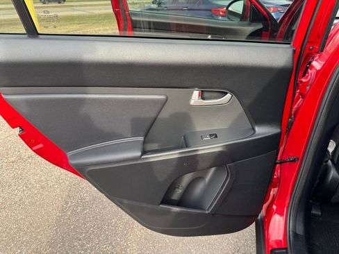 Used 2013 Kia Sportage LX w/ Convenience Pkg image 19